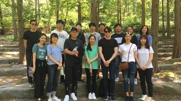 Scholarship recipients in the forest planted by founding chairman Chey Jong-hyon - 2018 from Forest of Leaders: Talents and Impacts of UChicago’s Korean International Students